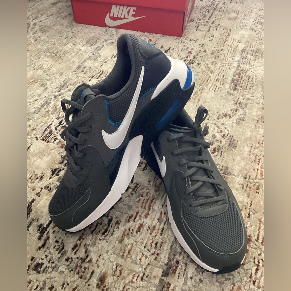 Nike Airmax Excee men’s 11.5 brand new in box
